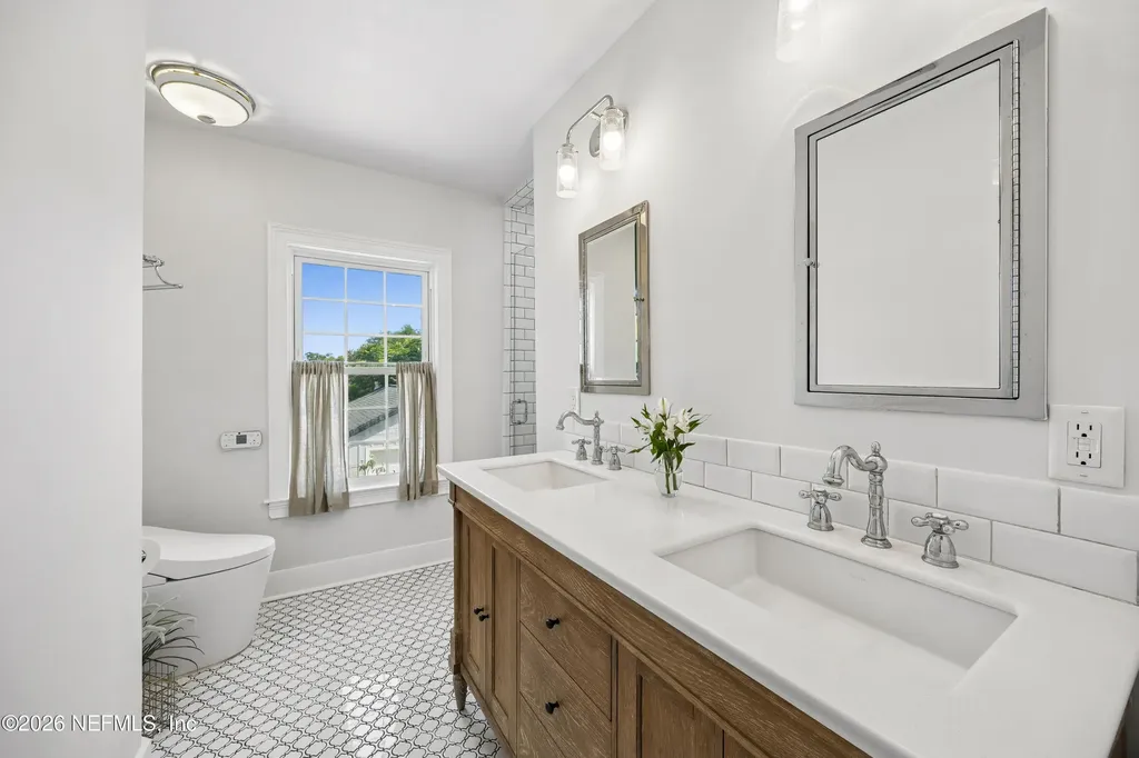 2564 Pineridge Road Jacksonville FL 32207
