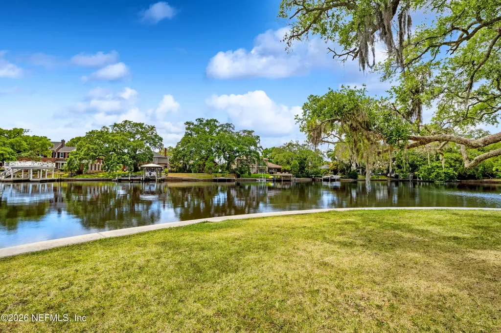 2564 Pineridge Road Jacksonville FL 32207
