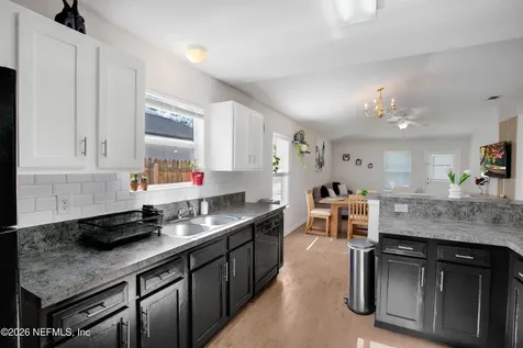 8454 Kona Avenue Jacksonville FL 32211