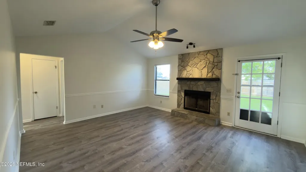 7914 Longshadow Court Jacksonville FL 32244