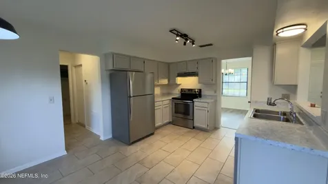 7914 Longshadow Court Jacksonville FL 32244