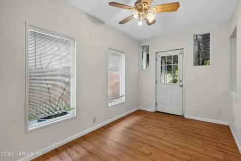 922 7th Avenue N Jacksonville Beach FL 32250