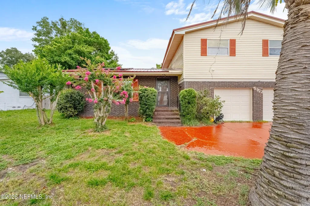 5922 Triumph Lane W Jacksonville FL 32244