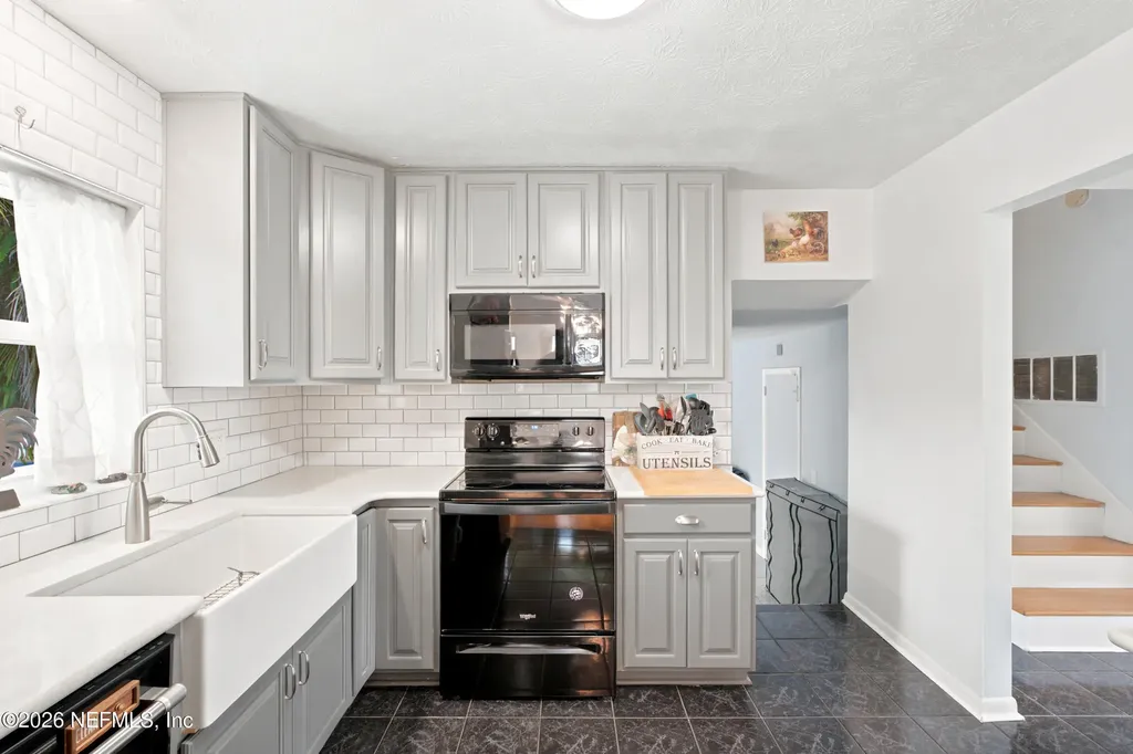 5922 Triumph Lane W Jacksonville FL 32244