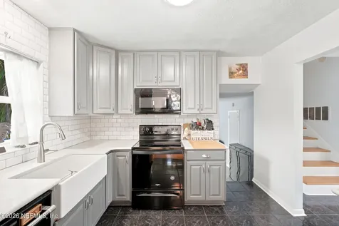 5922 Triumph Lane W Jacksonville FL 32244