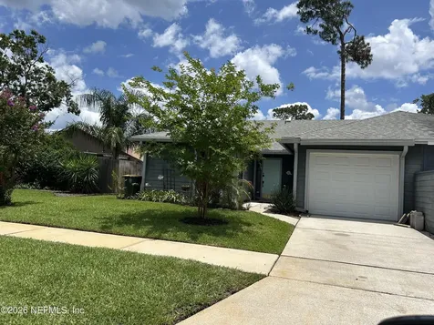 3123 Courtney Woods Lane W Jacksonville FL 32224