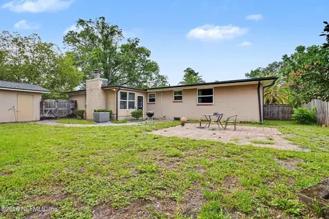 4626 Burgundy Road N Jacksonville FL 32210