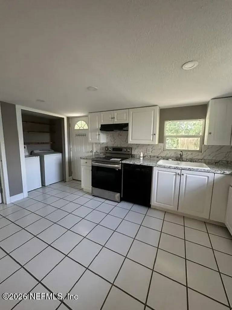 115 E Hicks Street Palatka FL 32177