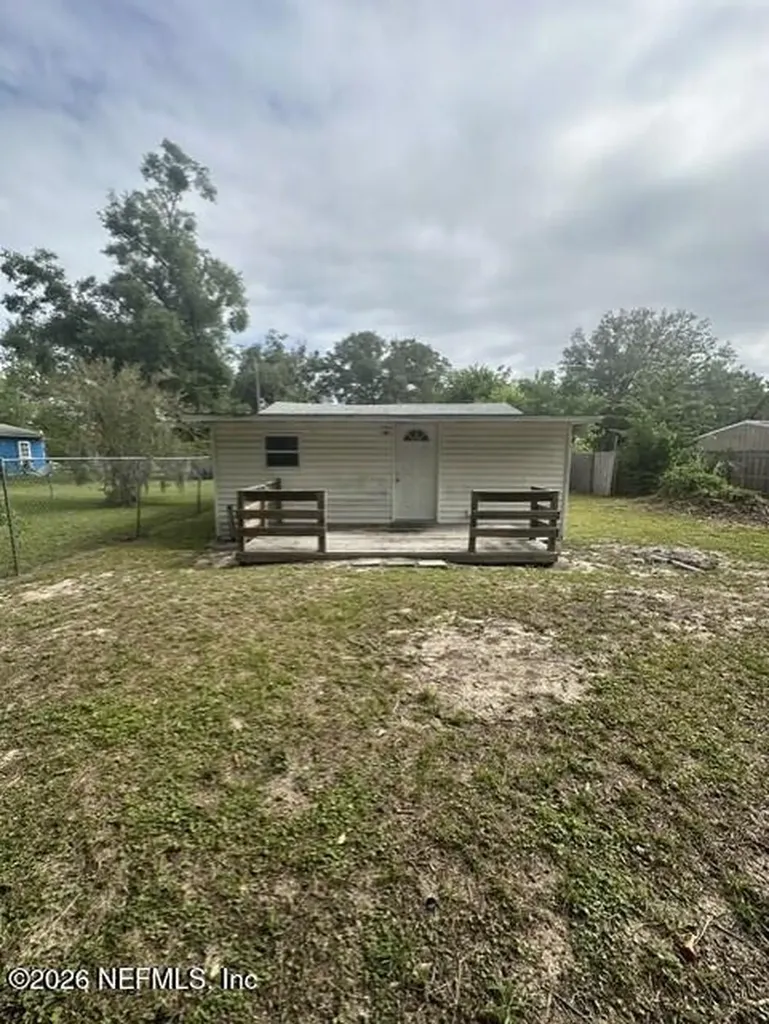 115 E Hicks Street Palatka FL 32177