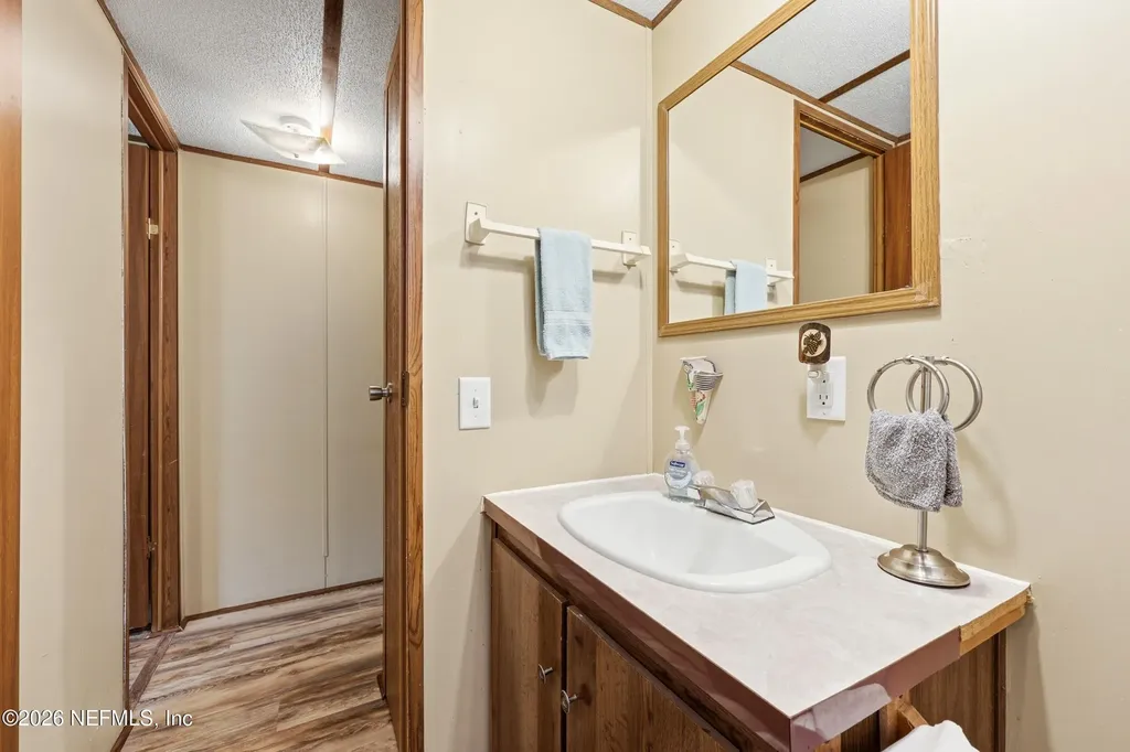101 Waterway Avenue Satsuma FL 32189