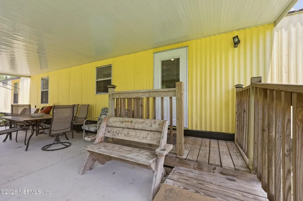 101 Waterway Avenue Satsuma FL 32189