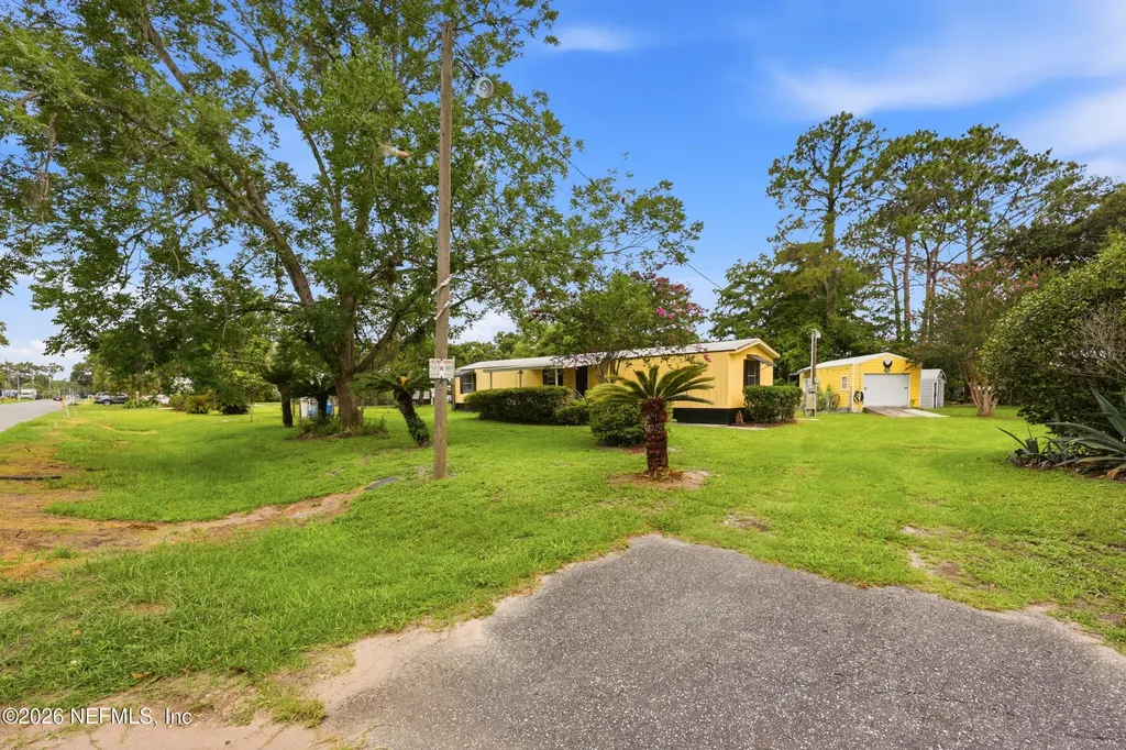 101 Waterway Avenue Satsuma FL 32189