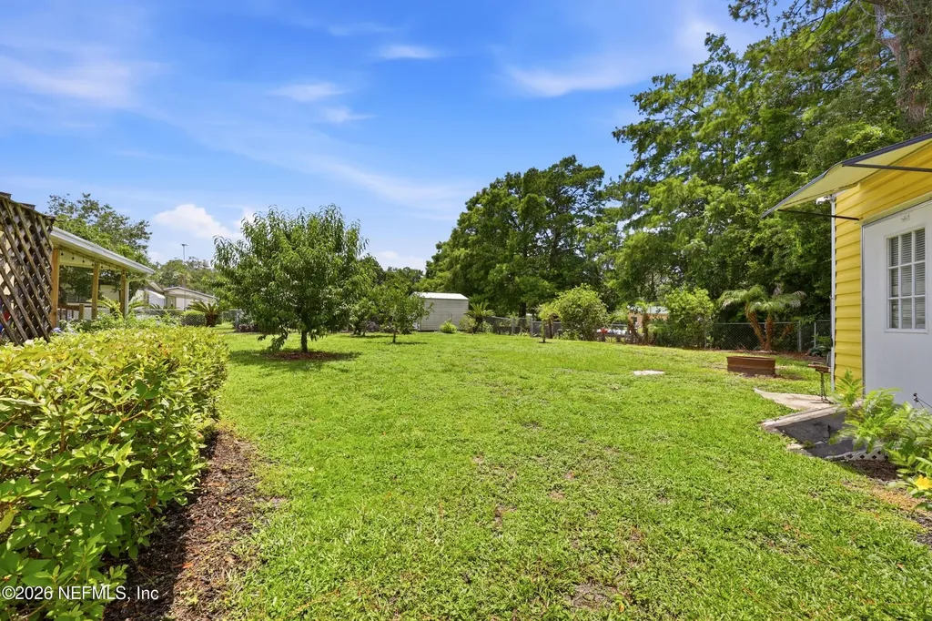 101 Waterway Avenue Satsuma FL 32189