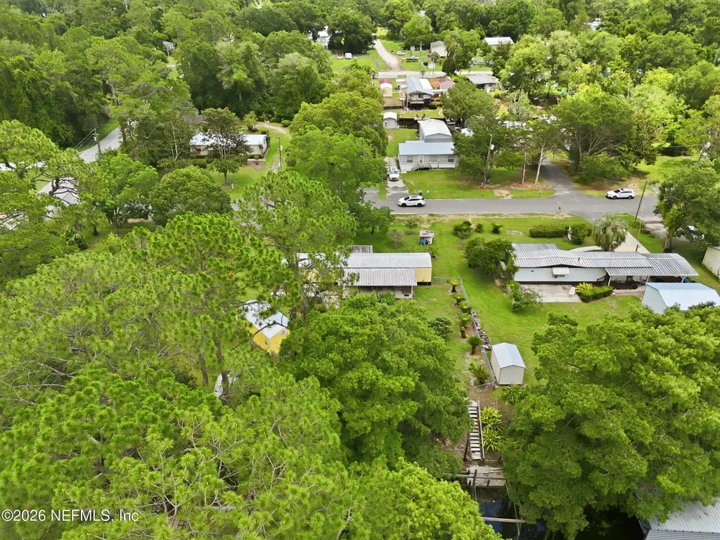 101 Waterway Avenue Satsuma FL 32189