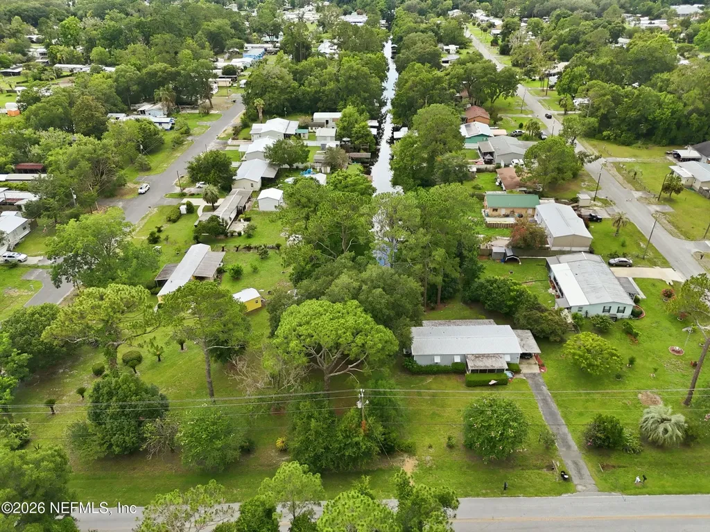 101 Waterway Avenue Satsuma FL 32189