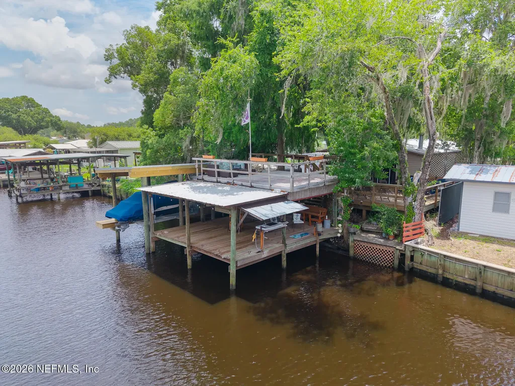 153 Smith Lane Satsuma FL 32189