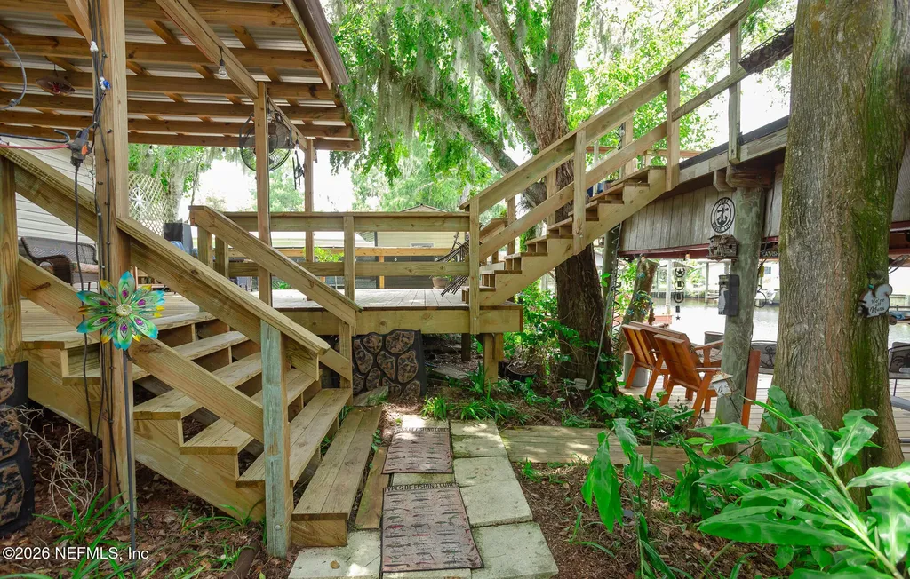 153 Smith Lane Satsuma FL 32189