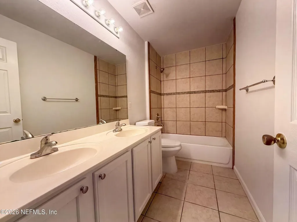 2158 Willesdon Drive W Jacksonville FL 32246