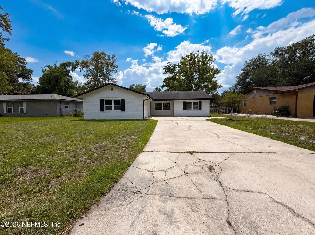 7842 Rondeau Drive E Jacksonville FL 32217