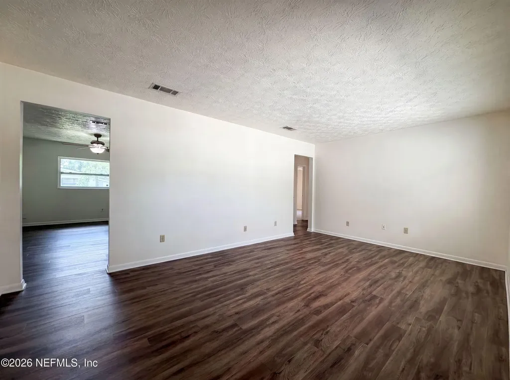 7842 Rondeau Drive E Jacksonville FL 32217