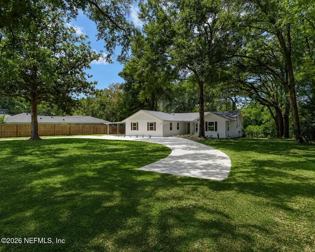 1277 Lake Asbury Drive Green Cove Springs FL 32043