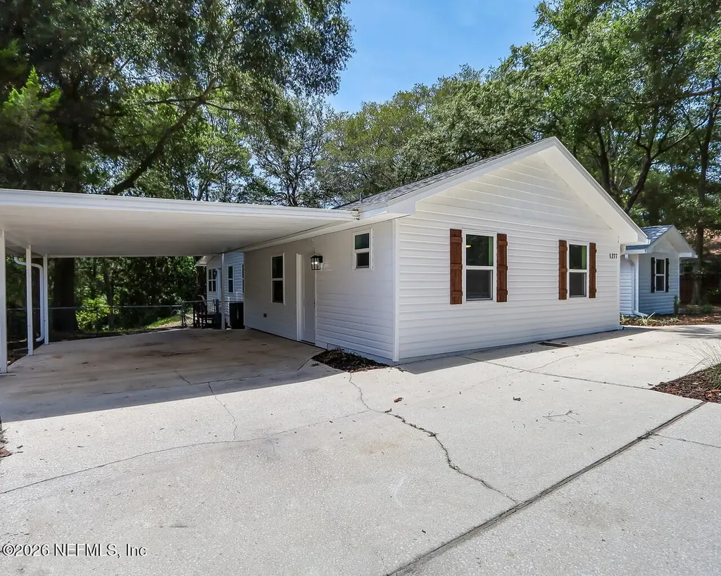 1277 Lake Asbury Drive Green Cove Springs FL 32043
