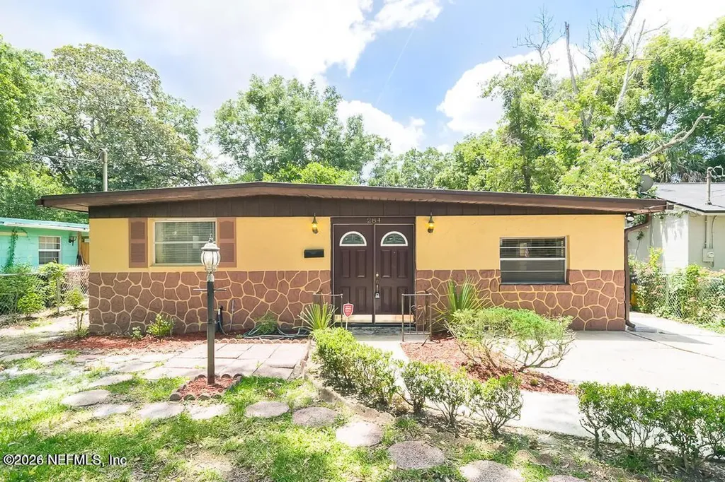 284 E 47th Street Jacksonville FL 32208