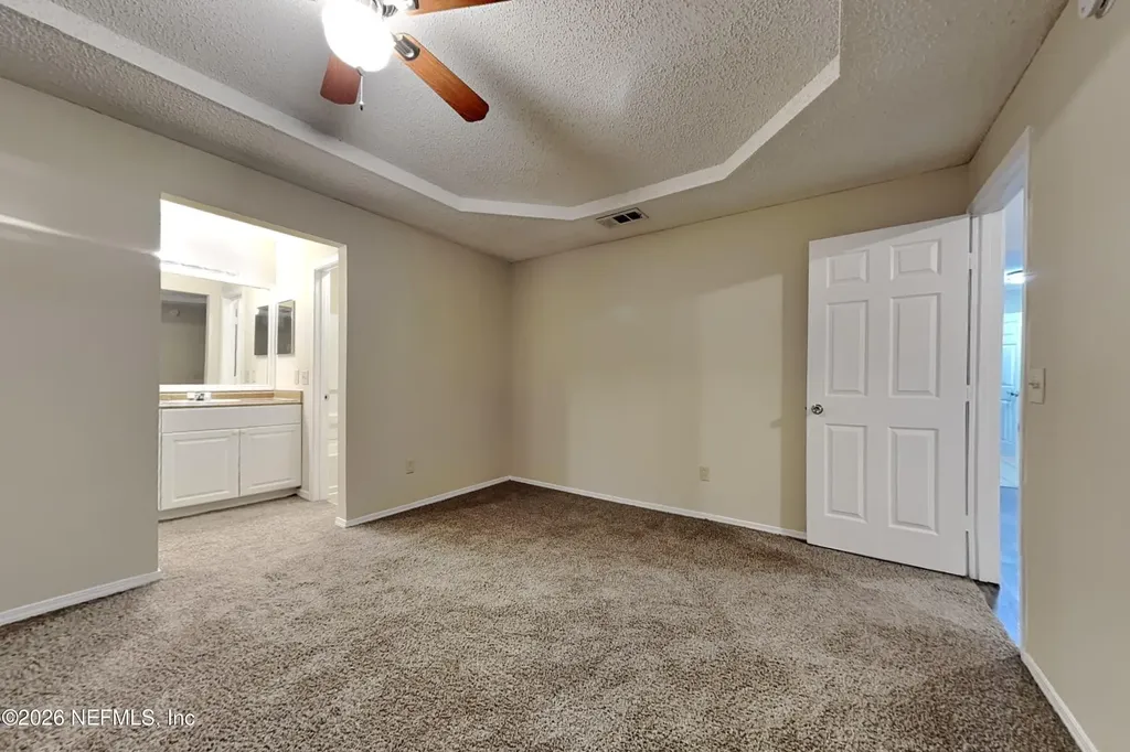 11332 Island Shore Drive W Jacksonville FL 32218