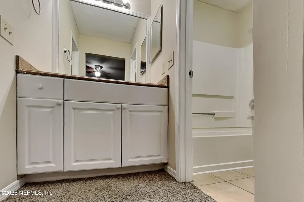11332 Island Shore Drive W Jacksonville FL 32218