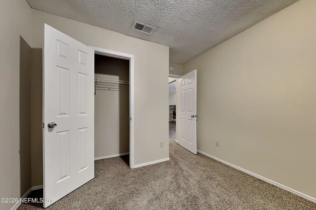 11332 Island Shore Drive W Jacksonville FL 32218