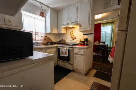 1508 Glengarry Jacksonville FL 32207