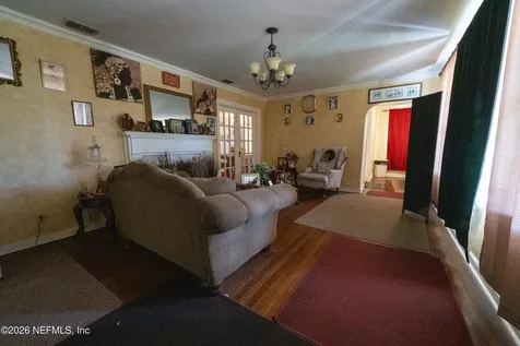 1508 Glengarry Jacksonville FL 32207