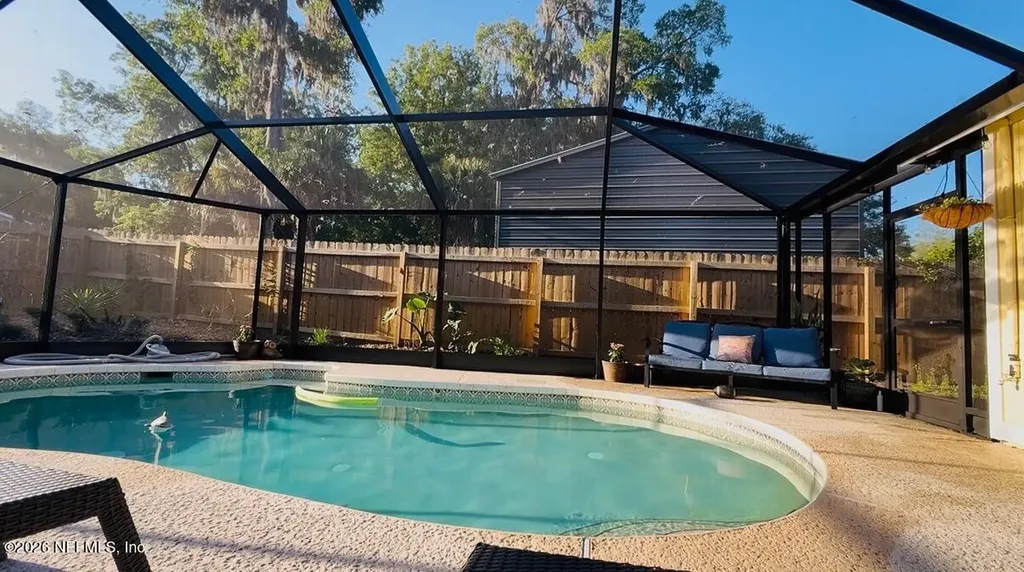 1671 Holly Oaks Lake Road E Jacksonville FL 32225