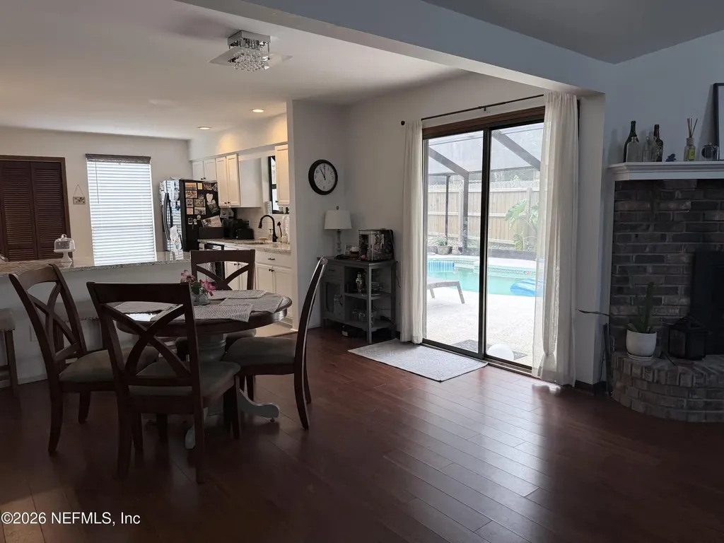 1671 Holly Oaks Lake Road E Jacksonville FL 32225
