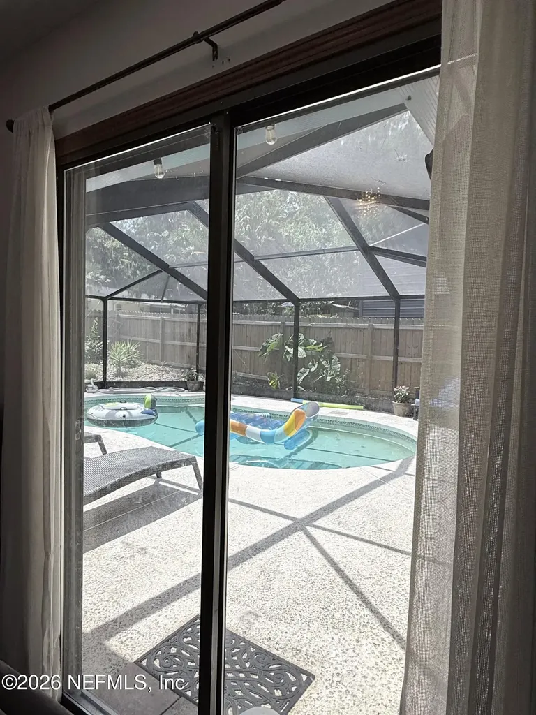 1671 Holly Oaks Lake Road E Jacksonville FL 32225