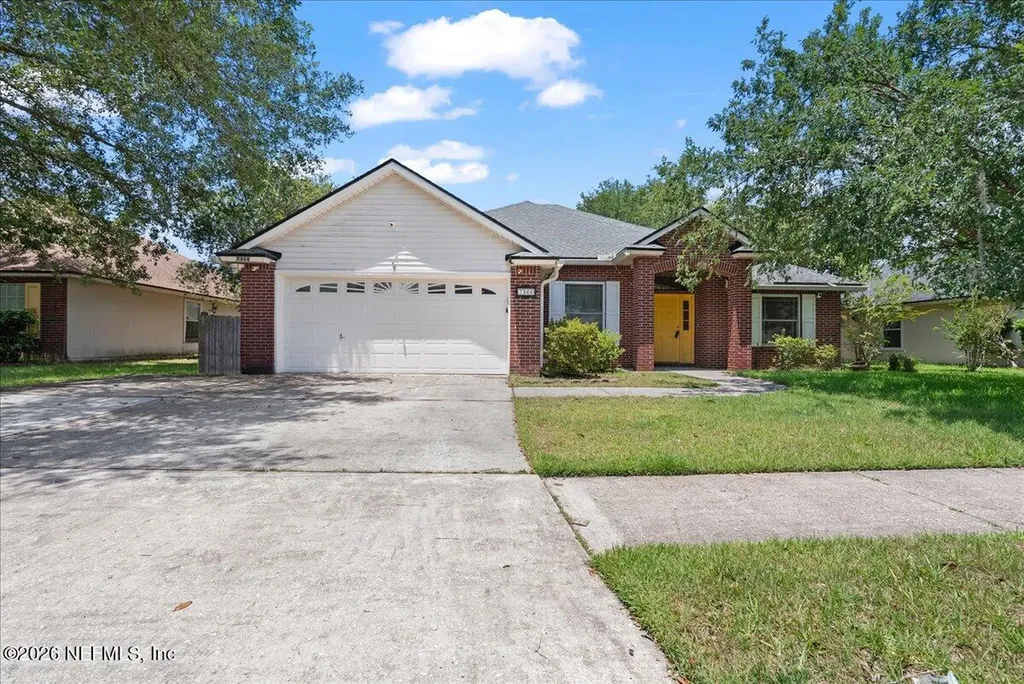 7366 Hawks Cliff Drive W Jacksonville FL 32222
