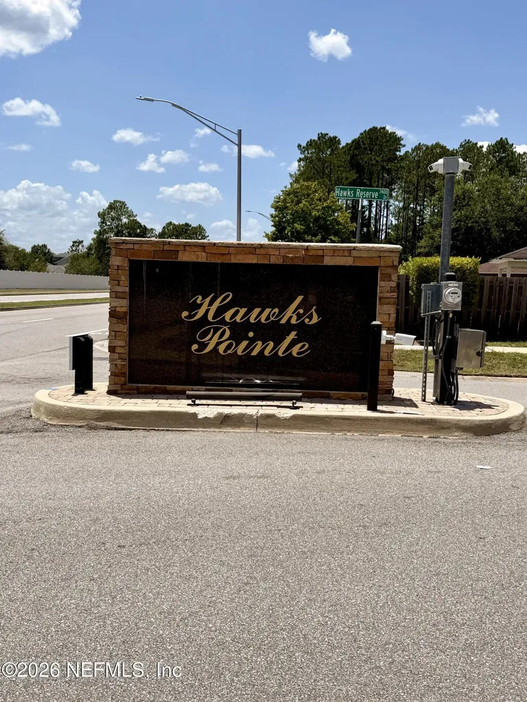 7366 Hawks Cliff Drive W Jacksonville FL 32222