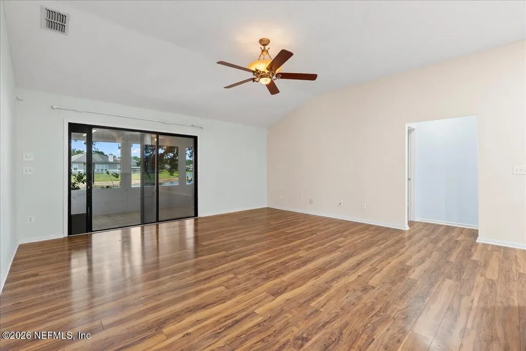 7366 Hawks Cliff Drive W Jacksonville FL 32222