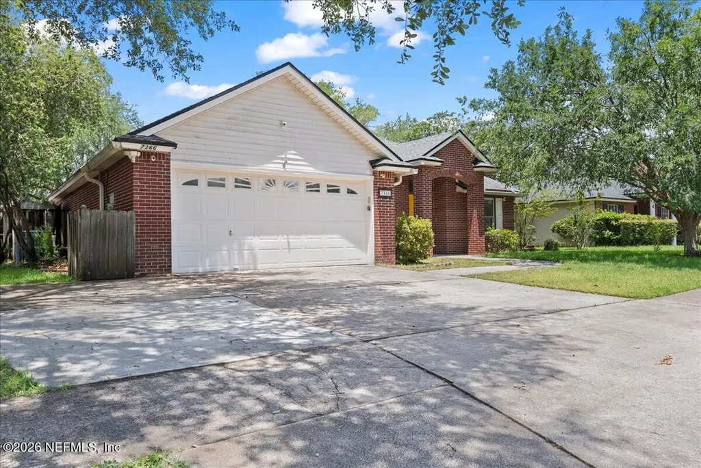 7366 Hawks Cliff Drive W Jacksonville FL 32222