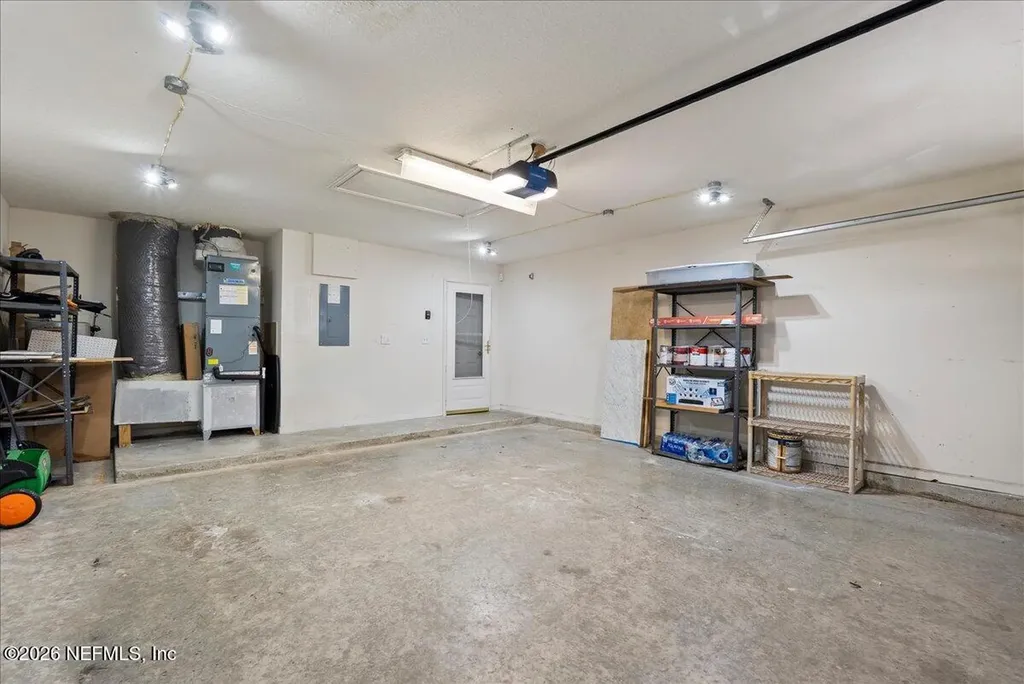 7366 Hawks Cliff Drive W Jacksonville FL 32222