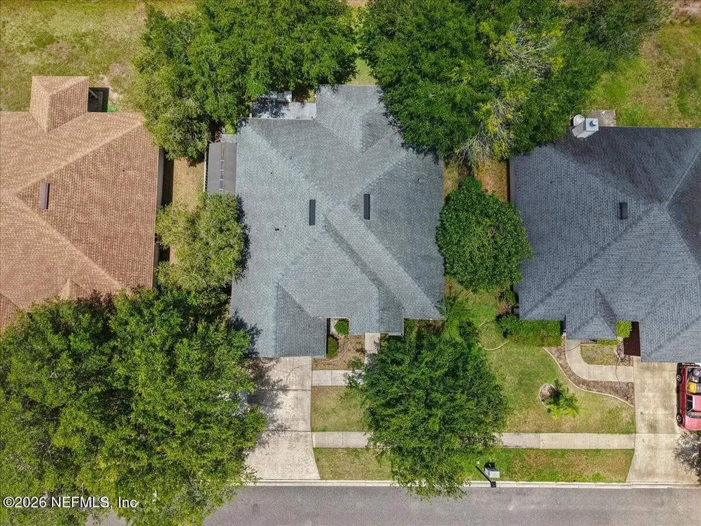 7366 Hawks Cliff Drive W Jacksonville FL 32222