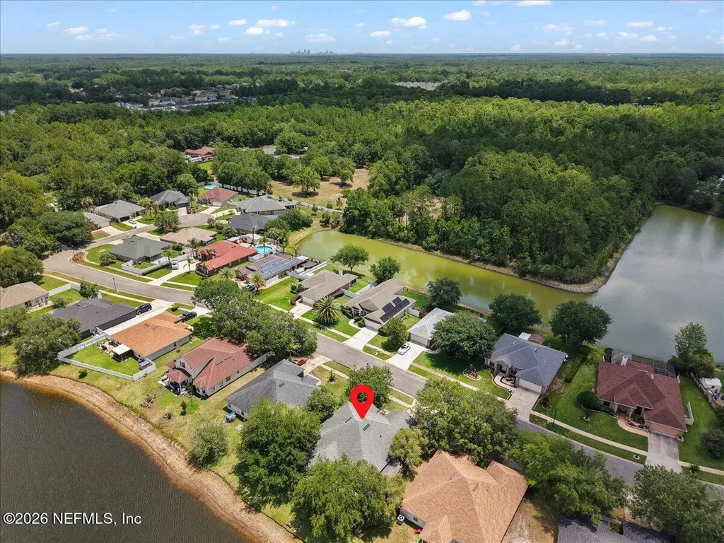 7366 Hawks Cliff Drive W Jacksonville FL 32222