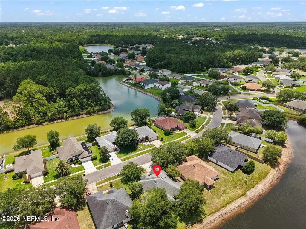 7366 Hawks Cliff Drive W Jacksonville FL 32222