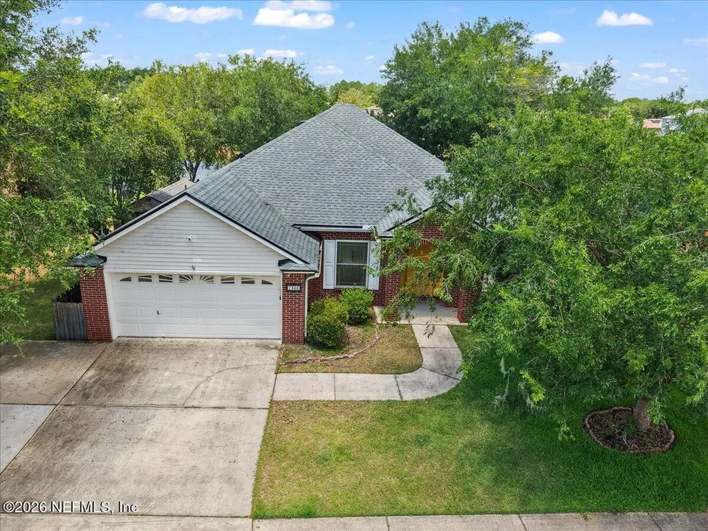 7366 Hawks Cliff Drive W Jacksonville FL 32222
