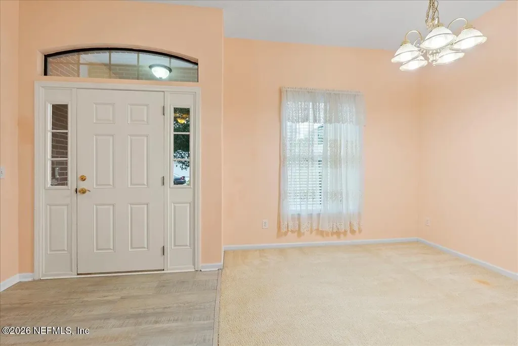 7366 Hawks Cliff Drive W Jacksonville FL 32222