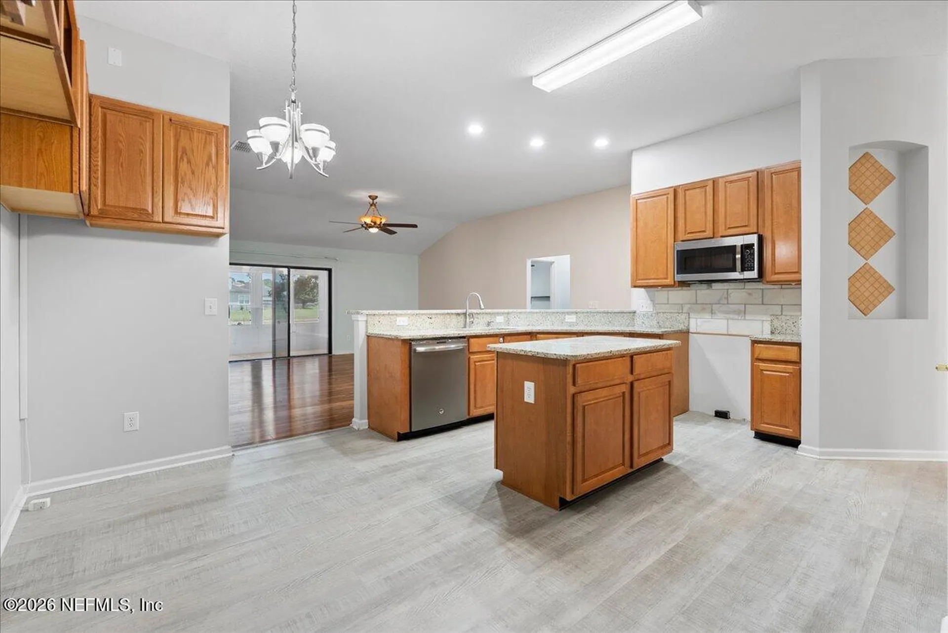 7366 Hawks Cliff Drive W Jacksonville FL 32222