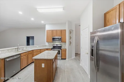 7366 Hawks Cliff Drive W Jacksonville FL 32222