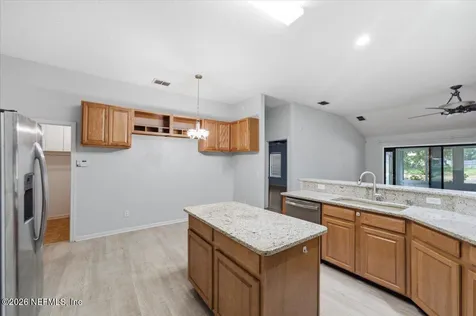 7366 Hawks Cliff Drive W Jacksonville FL 32222