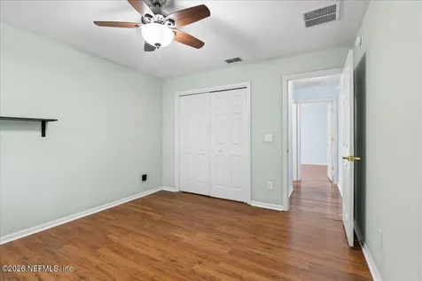 7366 Hawks Cliff Drive W Jacksonville FL 32222