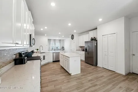 7233 Calamint Avenue Jacksonville FL 32219